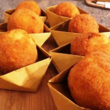 IL 13 DICEMBRE, GIORNO DI SANTA LUCIA, A PALERMO E’ IL GIORNO DELLE ARANCINE E DELLA CUCCIA.